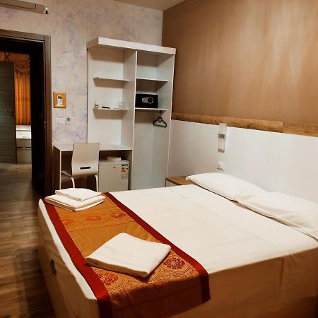 Hotel Venice Tour Mestre Exterior photo